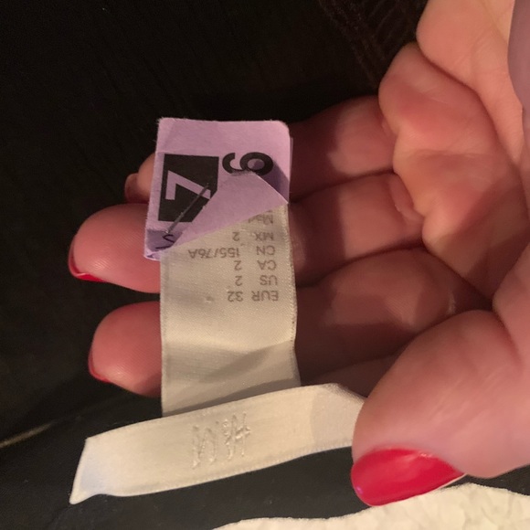 Brand new condition H&M top - Picture 3 of 3